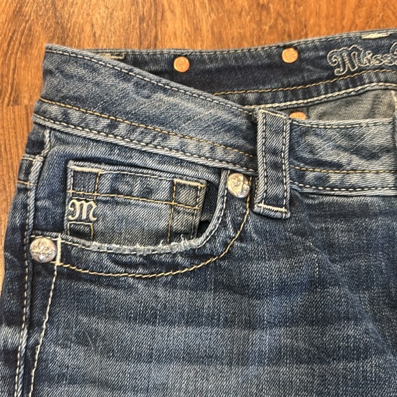 Miss Me Mid-Rise Skinny Jeans. 29 - Picture 12 of 12